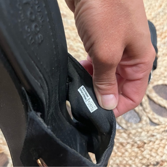 Crocs Leigh ii Metalblock Dual Comfort Wedge Platform black with gold size 9 - Picture 5 of 5